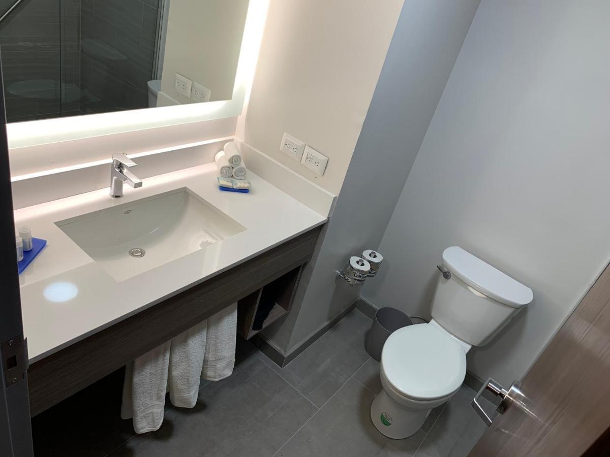 Holiday Inn Express - Guadalajara Vallarta Poniente By Ihg Zapopan Eksteriør billede