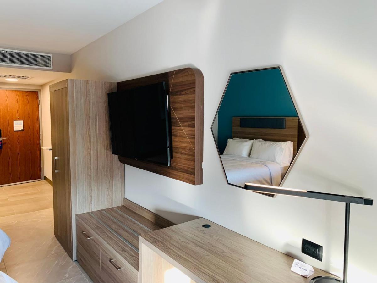 Holiday Inn Express - Guadalajara Vallarta Poniente By Ihg Zapopan Eksteriør billede